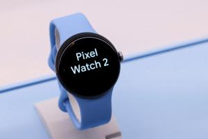 Pixel Watch升級Wear OS 5爆死當災情！Google急停更新