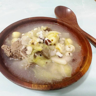 清甜高纖又美味！ 營養師教做「四神高麗菜湯」