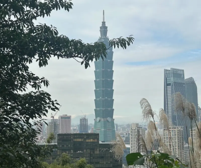 10月景氣受3因素影響！國發會燈號續亮黃紅燈　領先指標連3月下滑