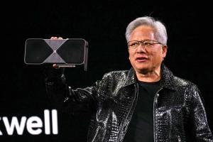 玩家瘋搶RTX 50顯示卡卻爆性能瑕疵！NVIDIA認了這些型號都有問題